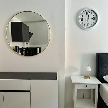 Flores Center - Easy Self-check-in * غراتس