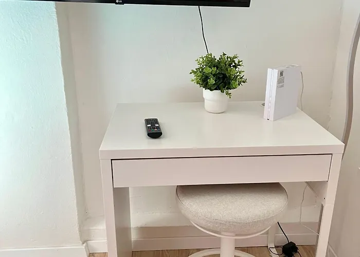 Flores Center - Easy Self-check-in *